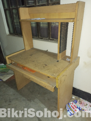Computer table(used)